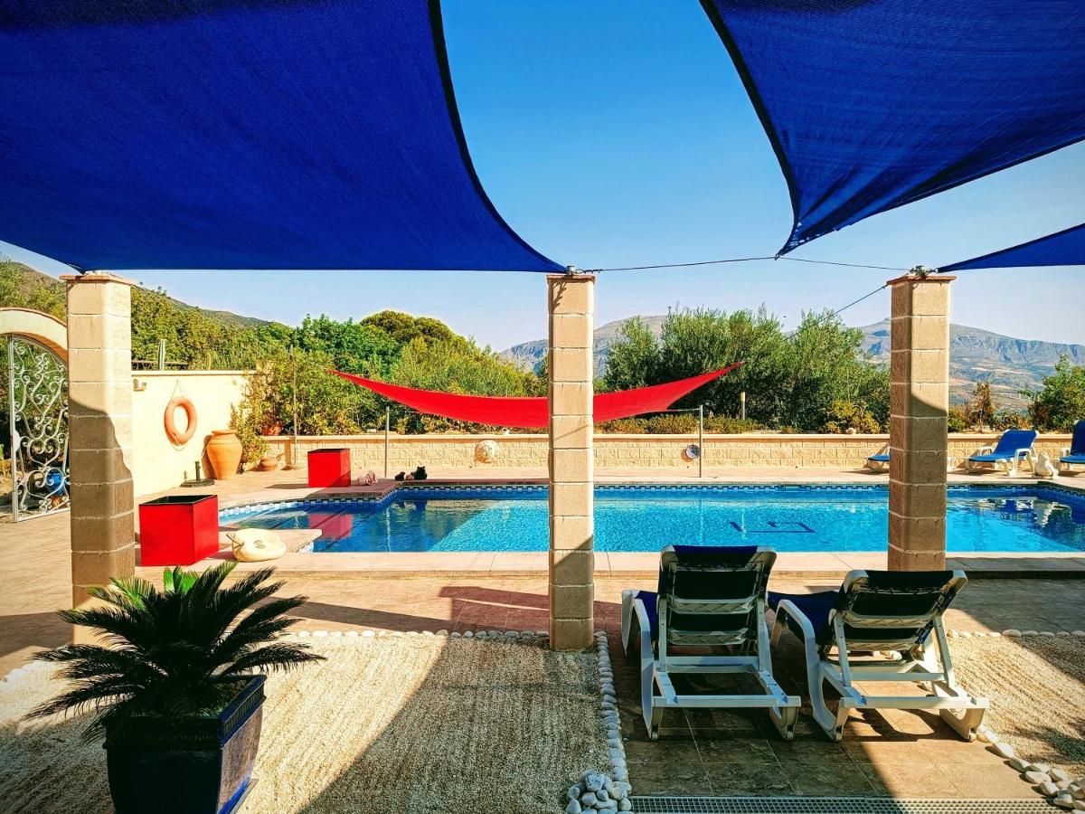 Casa Serenity Alora Bagian luar foto